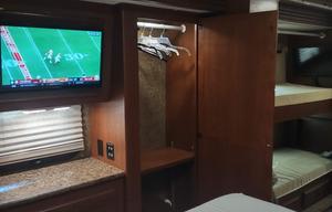 "Vrbo on the Go" with Outdoor Kitchen & TV