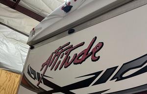 2010 Eclipse Attitude F33AKSG RV rental photo 2