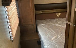 Venture RV SportTrek 270VBH