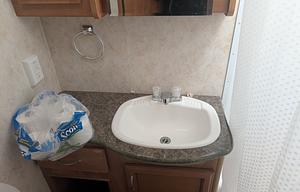2011 Fleetwood RV Storm 32BH RV rental photo 30