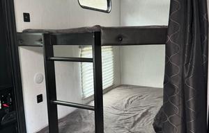 2022 Forest River RV Cherokee Grey Wolf 27DBH RV rental photo 4