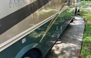 2005 Safari Trek RV rental photo 15