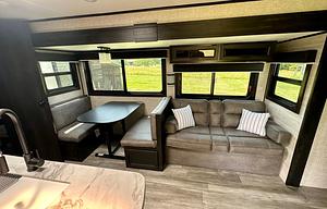 2022 Jayco Jay Flight with Bunkhouse