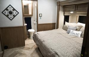 Enzo: New, Kid friendly, 2 full bath, washer/dryer