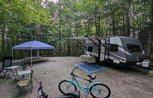 2017 Dutchmen RV Coleman Lantern LT Series 15BH
