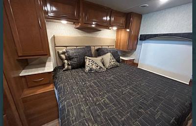 2018 Coachman Coachman Mirada 35 kb