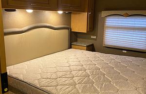 2017 Thor Motor Coach Hurricane 34J