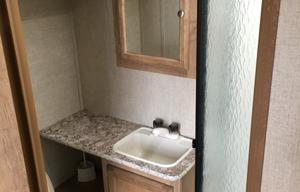 Couples Getaway,  2019 Vista cruiser 19CSK
