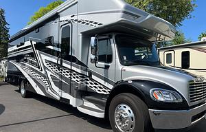 2023 Entegra Coach Accolade XL 37L