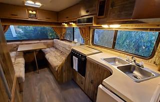 Lazy Daze 22 Motorhome Easy to Drive