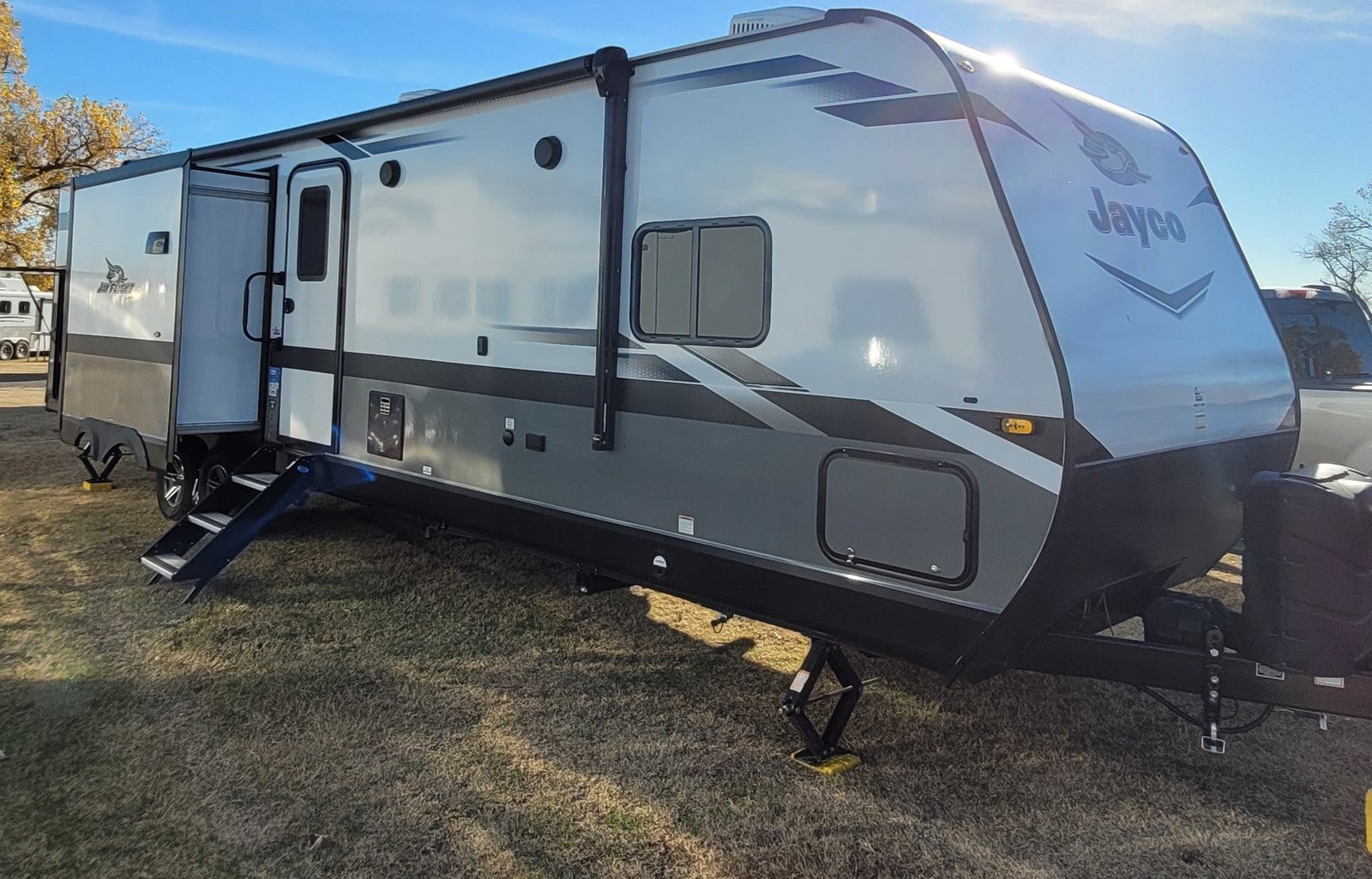 *NEW* 2022 3 slide Jayco 33RBTS 2 bedroom