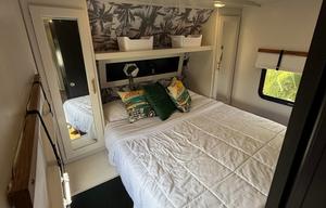 “Miami Vibe”, Family Friendly Resort on wheels!