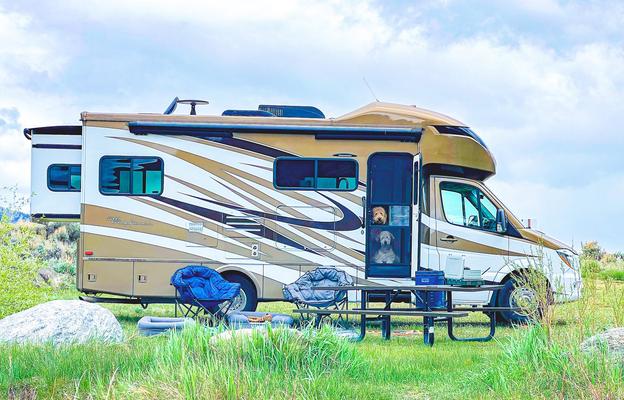 Roam with Jeff:  The Colorado Cabin RV