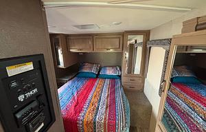 "Olive" 2018 Thor Four Winds 31Y Family fun