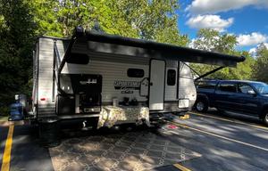Outdoor kitchen and Bunkhouse - Delivery ONLY