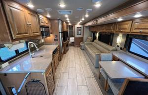 2017 Tiffin Motorhomes Allegro 36 LA