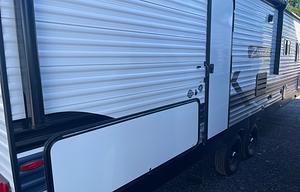 2021 CrossRoads RV Zinger Lite ZR280BH
