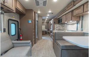 2022 Thor Motor Coach Omni RS36 RV rental photo 5