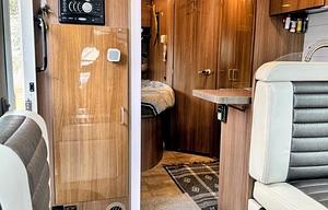 Itasca Viva 23L — European Chic on Wheels