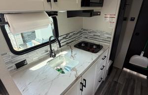 Cozy 2026 Jayco Jayflight SLX, amazing camper!
