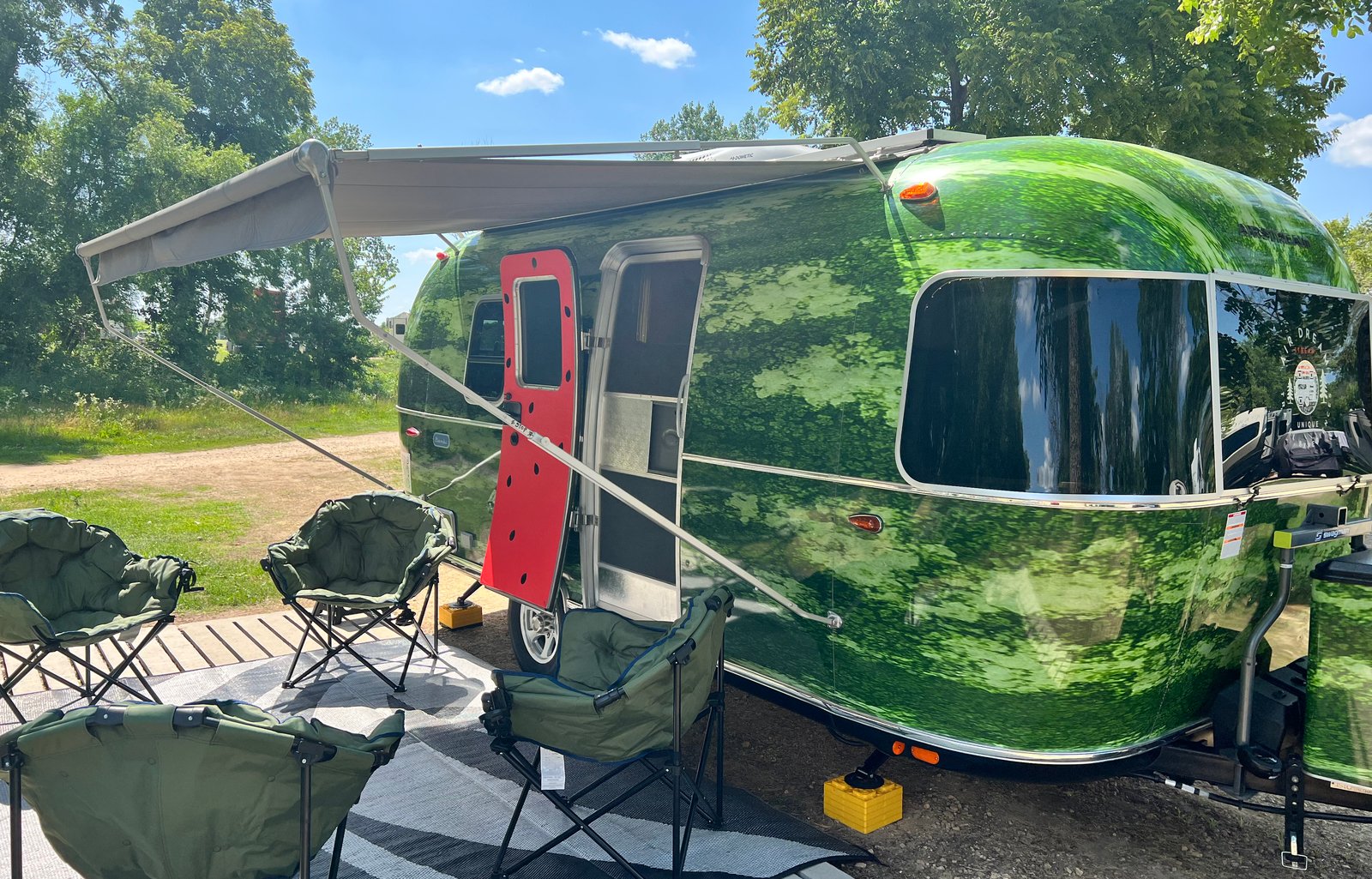 2022 Watermelon Airstream Bambi 20FB