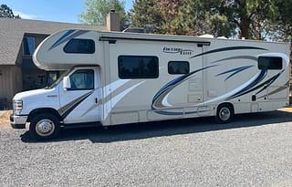 Family Bunkhouse Sleeps 8-10