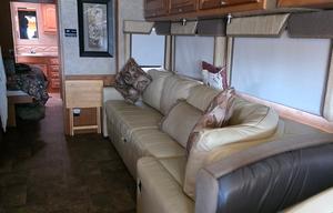 2013 Winnebago Vista 35F aka the Hilton on Wheels