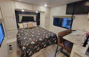 Great couples getaway trailer!