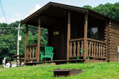 Friends O' Mine Campground & Cabins
