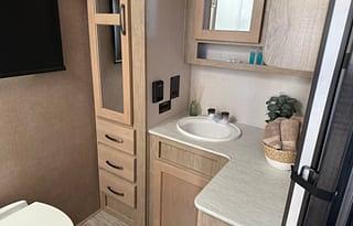 2020 Forest River RV Surveyor Luxury 267RBSS RV rental photo 2