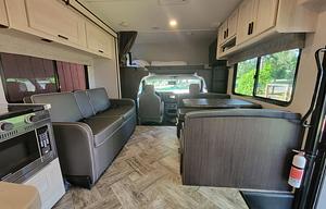 New 32ft motorhome Sunseeker LE 3250DS