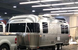 Airstream Flying Cloud 25FB|Delivery & full hookup