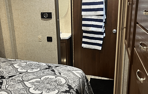 2019 Sunseeker 2860DS Ford RV rental photo 34