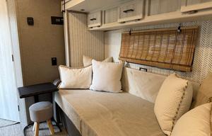 Well Kept Cozy Camper