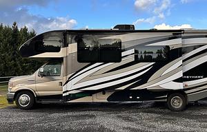 2022 Greyhawk Prestige 30Z – Sleeps 6 Comfortably
