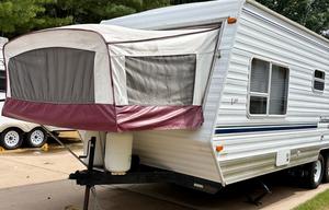 Bunkhouse Camper | Sleeps 8 | Fully Stocked