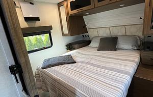 Big Merla Sleeps 7 and Bring your Furry Friends