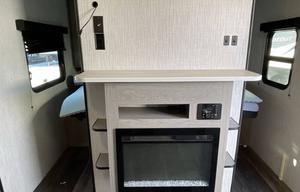 2022 Heartland Mallard M26 (Sleeps 6)