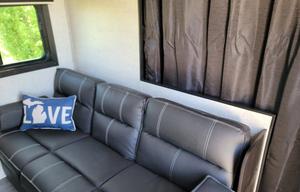 2022 Jayco Flight SLX8