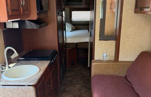 2015 Thor Motor Coach Axis 24.1