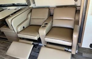 2019 Jayco Precept       JADE RV