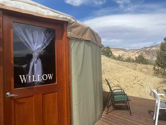 Escalante Yurts (hotel near Bryce Canyon)