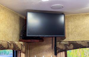 The Perfect Getaway Trailer, Clean & Fully Loaded!