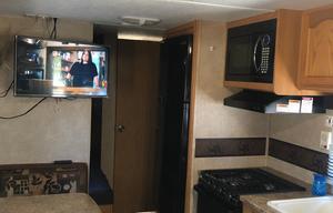 2011 Keystone RV Summerland 1890FL