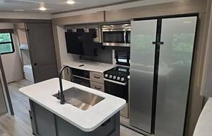 2023 Grand Design Reflection 312BHTS RV rental photo 7
