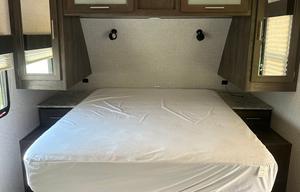 2020 Dutchmen RV Coleman Light 1805RB w/ Solar