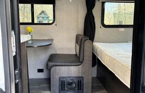 2021 Jayco Jay Flight SLX 7 174BH RV rental photo 4