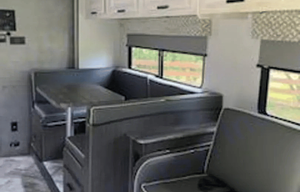 2022 Forester Classic 3011DS Ford RV rental photo 10