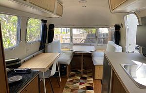 Airstream in 2 colors! Stand out!
