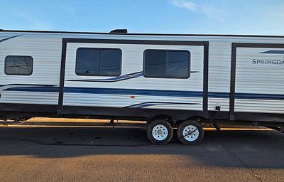 2021 Springdale 301TR RV rental photo 2